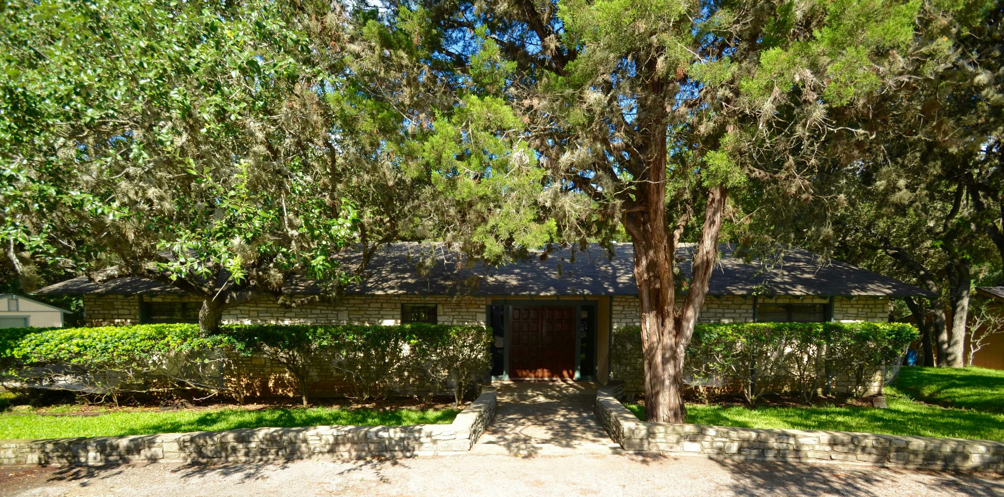 519 Willow Creek Circle, San Marcos, TX 78666, Presented by Damron